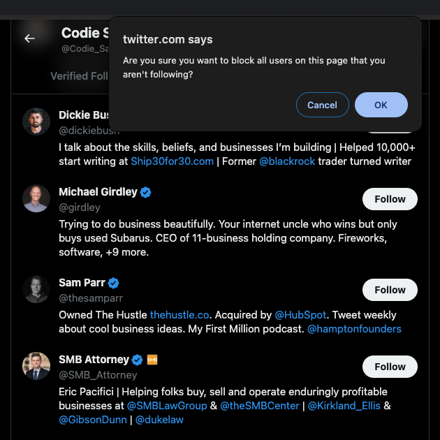 لقطة شاشة TweetDelete لتويتر يسأل المستخدم عما إذا كان يجب عليه حظر جميع المستخدمين الذين لا يتابعونهم.