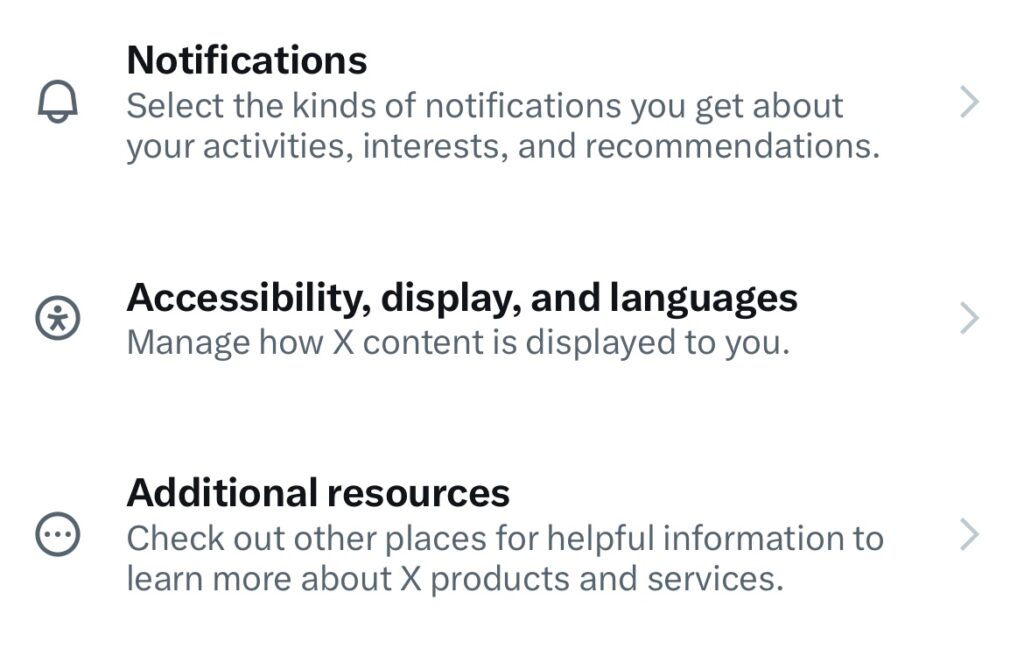 Capture d'écran de TweetDelete sur Twitter des options d'accessibilité, d'affichage et de langue.