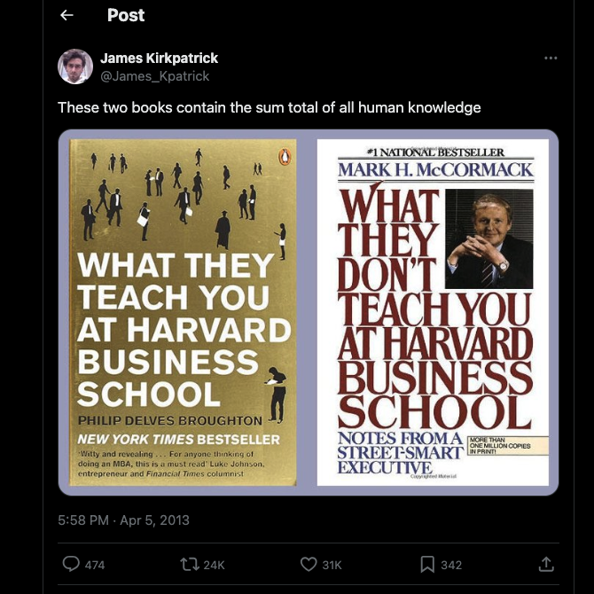 두 권의 책에 대한 트위터 사용자의 트윗을 트윗삭제한 스크린샷입니다.
