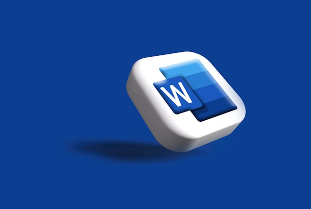 El logotipo de MS Word sobre un azulejo blanco con fondo azul.
