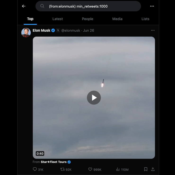 Seorang pengguna Twitter menggunakan operator pencarian untuk menemukan postingan dari akun Elon Musk.
